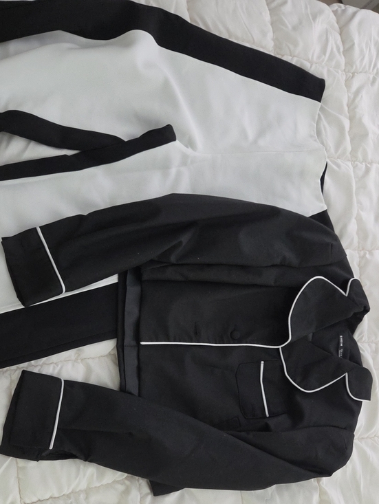 SHEIN Other - SHEIN Black and White Piped Pajama Set